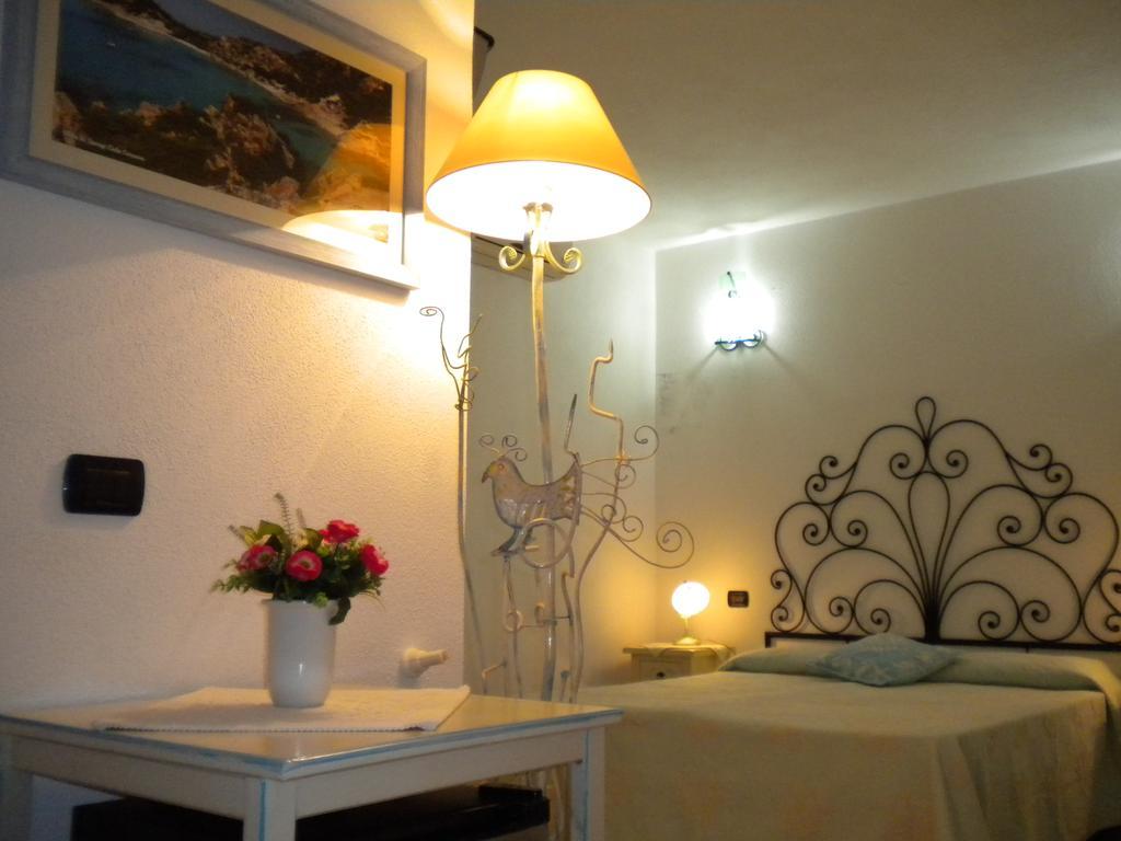 Bed & Breakfast Mare Isole 马达莱纳 外观 照片